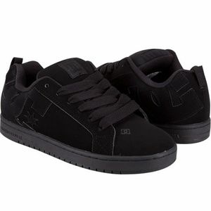 DC "Court Graffik" sneakers NWT!